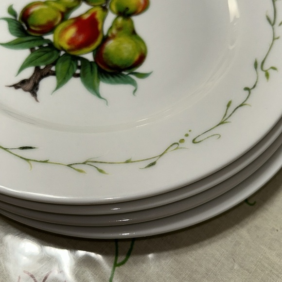 Vintage Colonial Williamsburg salad plates- set of four - Picture 8 of 13